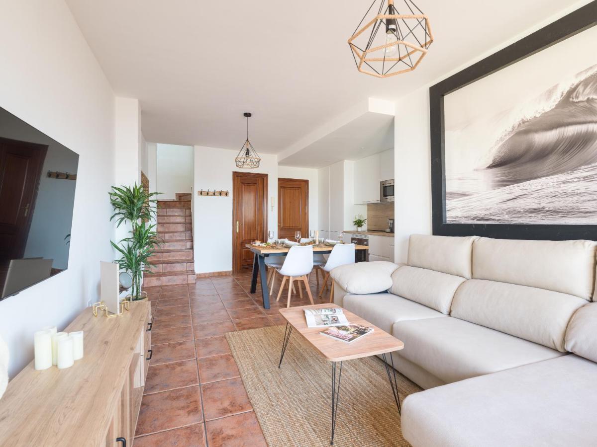 Giraud Ii - Secluded Beachfront Duplex