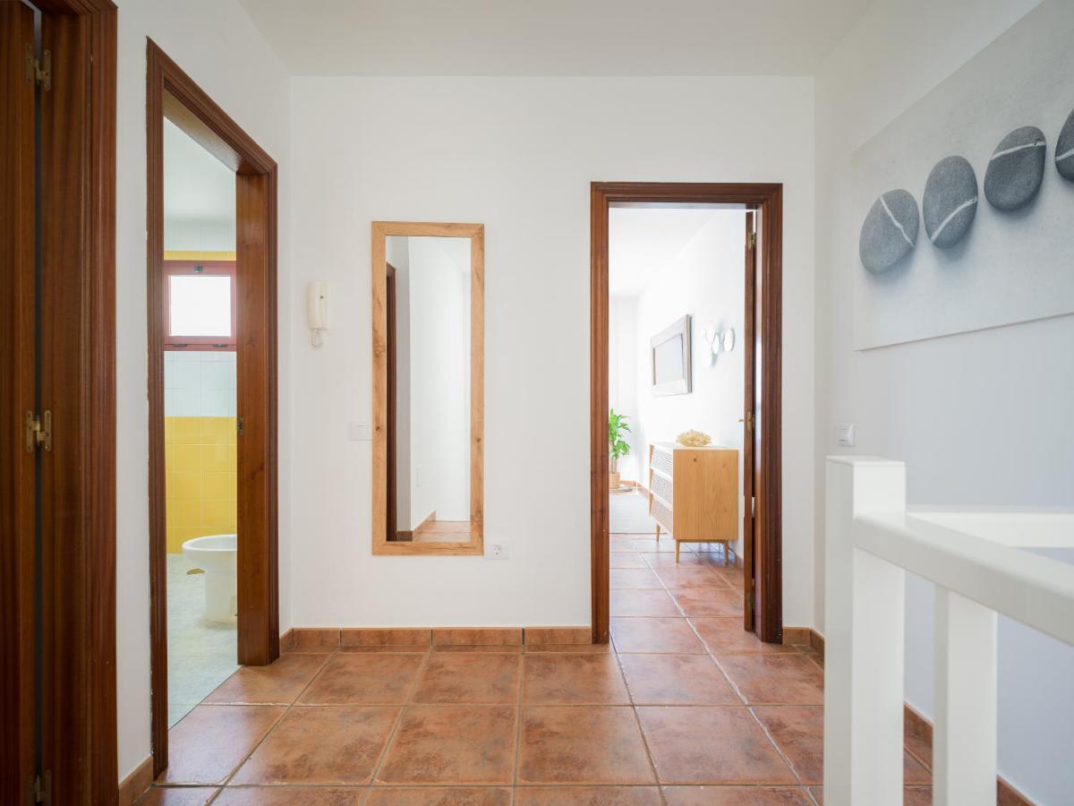 Giraud Ii - Secluded Beachfront Duplex Appartement *
