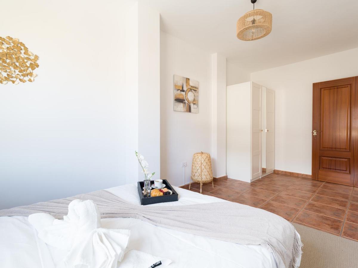 Apartment Giraud Ii - Secluded Beachfront Duplex *