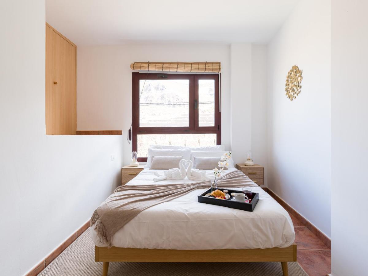 Giraud Ii - Secluded Beachfront Duplex