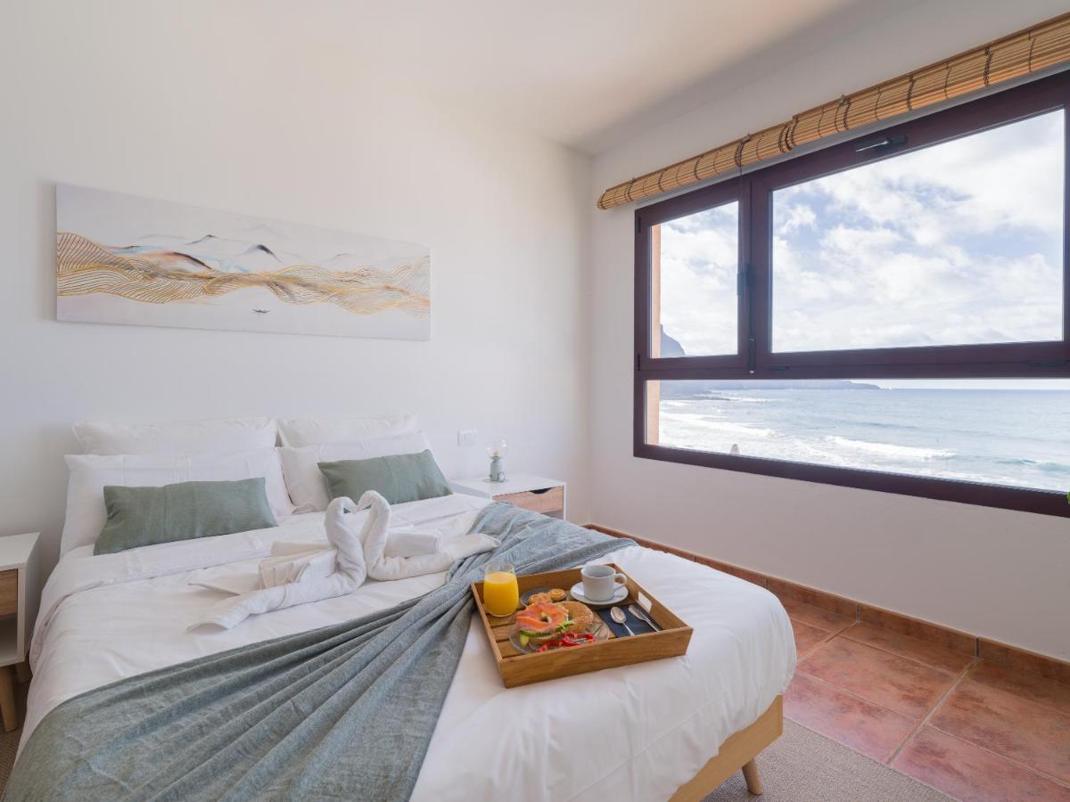 Giraud Ii - Secluded Beachfront Duplex *