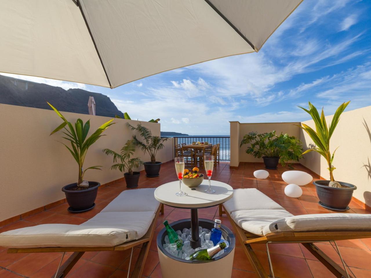 Giraud Ii - Secluded Beachfront Duplex Apartment Santa Maria de Guia de Gran Canaria