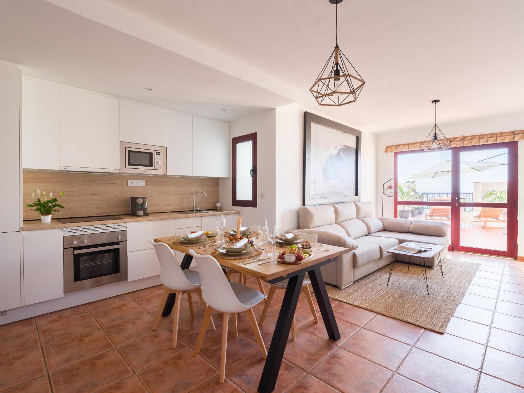 Apartment Giraud Ii - Secluded Beachfront Duplex